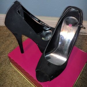 Black heels